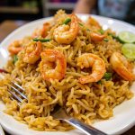 炸麻花做成了炸麻花棍：我爸说这能当双节棍耍